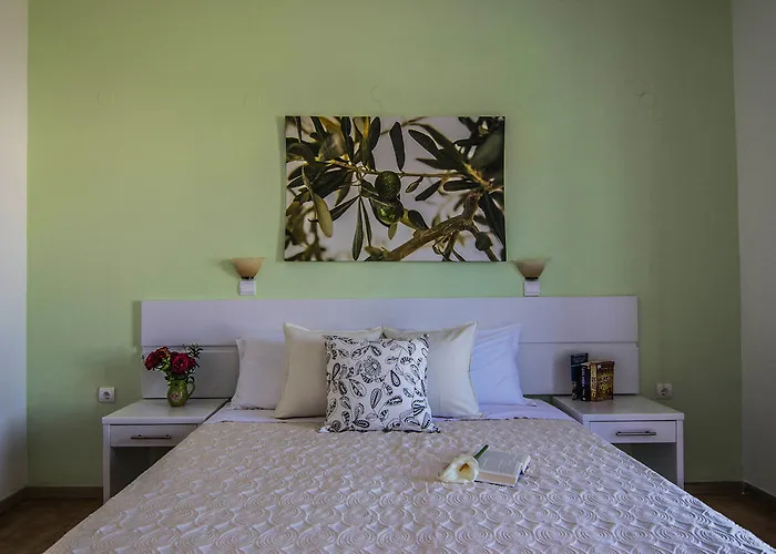 Avra 3* 이오스 코라