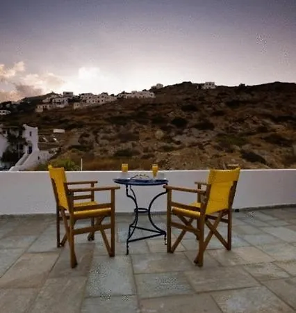 Hotel Avra 3*