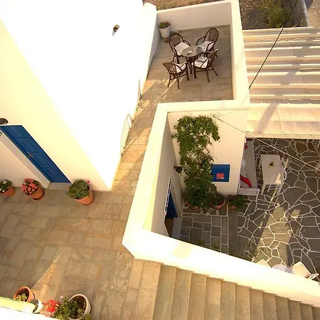 Hotel Avra 3*
